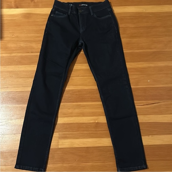 Liz Claiborne Sara Slim Leg Pants